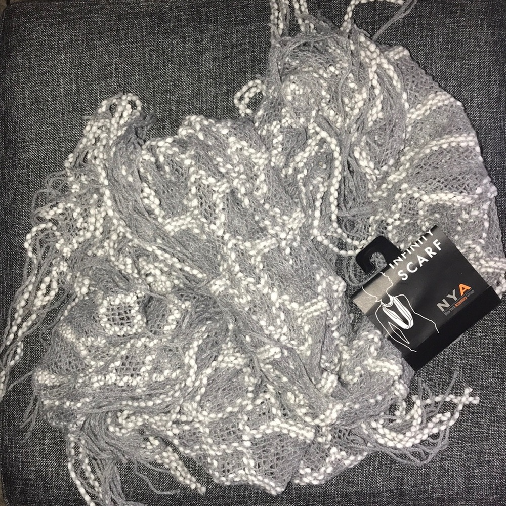 NEW INFINITY SCARF - Picture 2 of 2